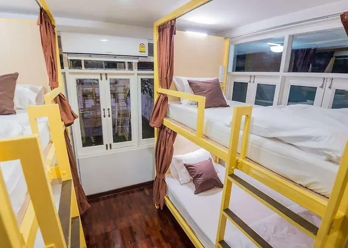 T Smy House Hostel *